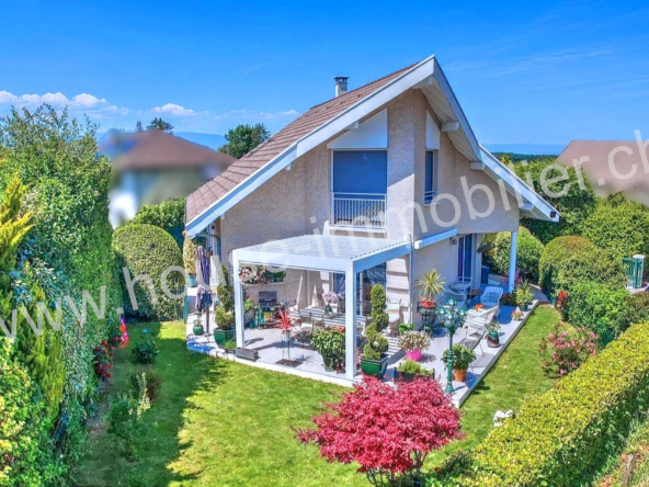 Villa contemporaine rénovée